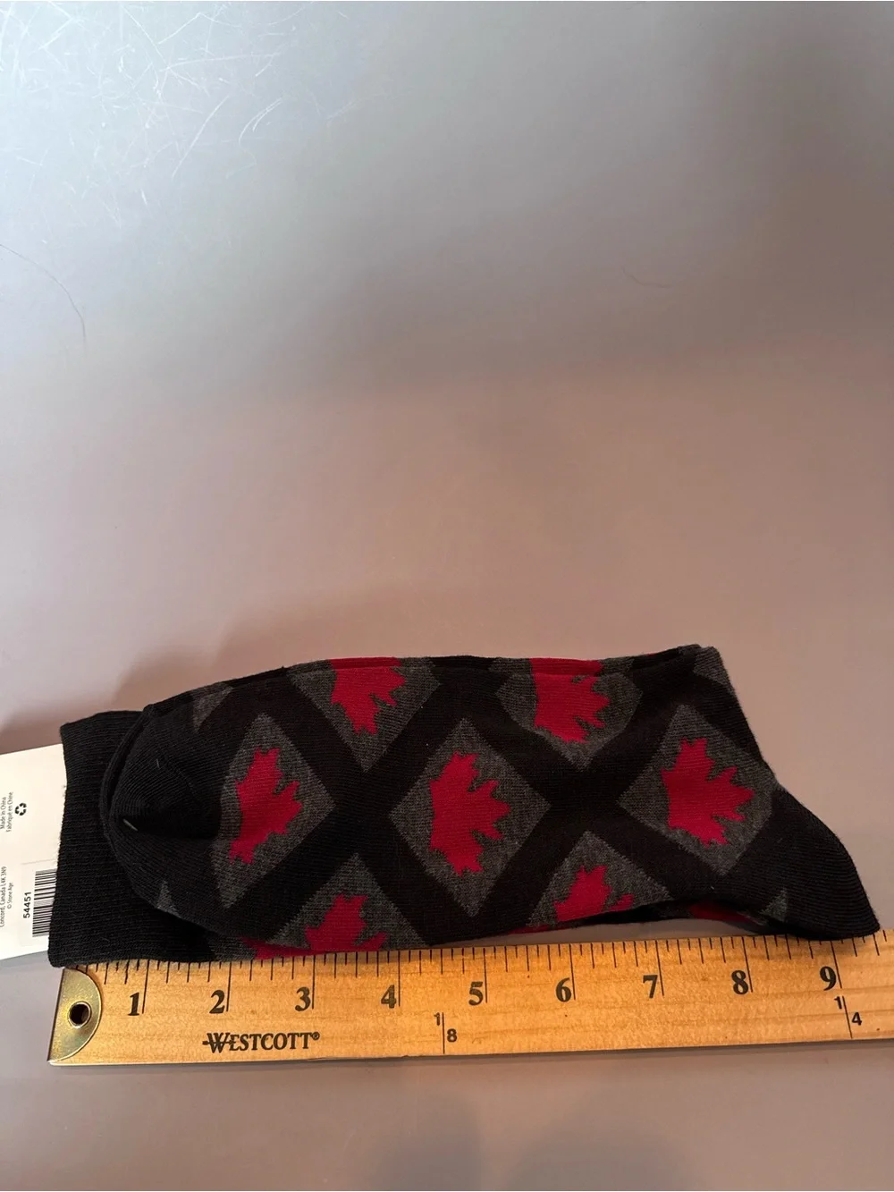 💜3/$15 NWT Canadian Maple Leaf Socks Adult One Size Gray Black Argyle Souvenir